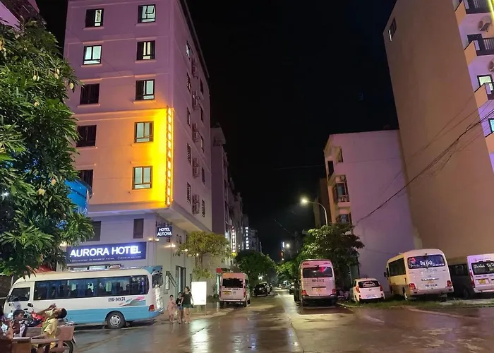Aurora Hotel *