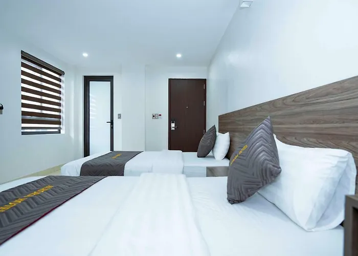 Hotel Aurora Hạ Long