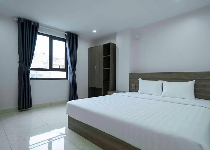 Hotel Aurora *