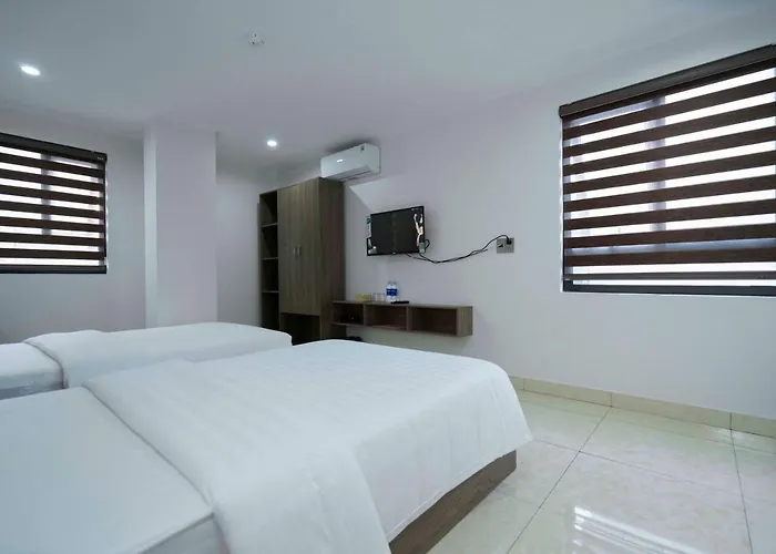 Hotel Aurora Hạ Long