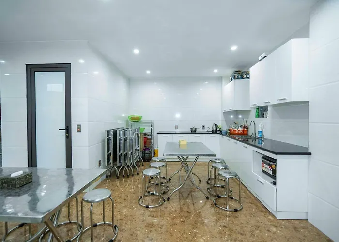 Hotel Aurora Hạ Long